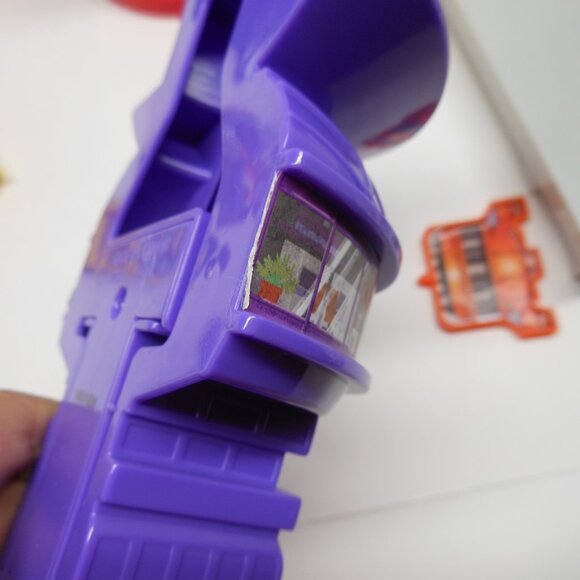 Paw Patrol: The Movie Liberty Total City Rescue Vehicle Playset and 6 Cars - Picture 9 of 15